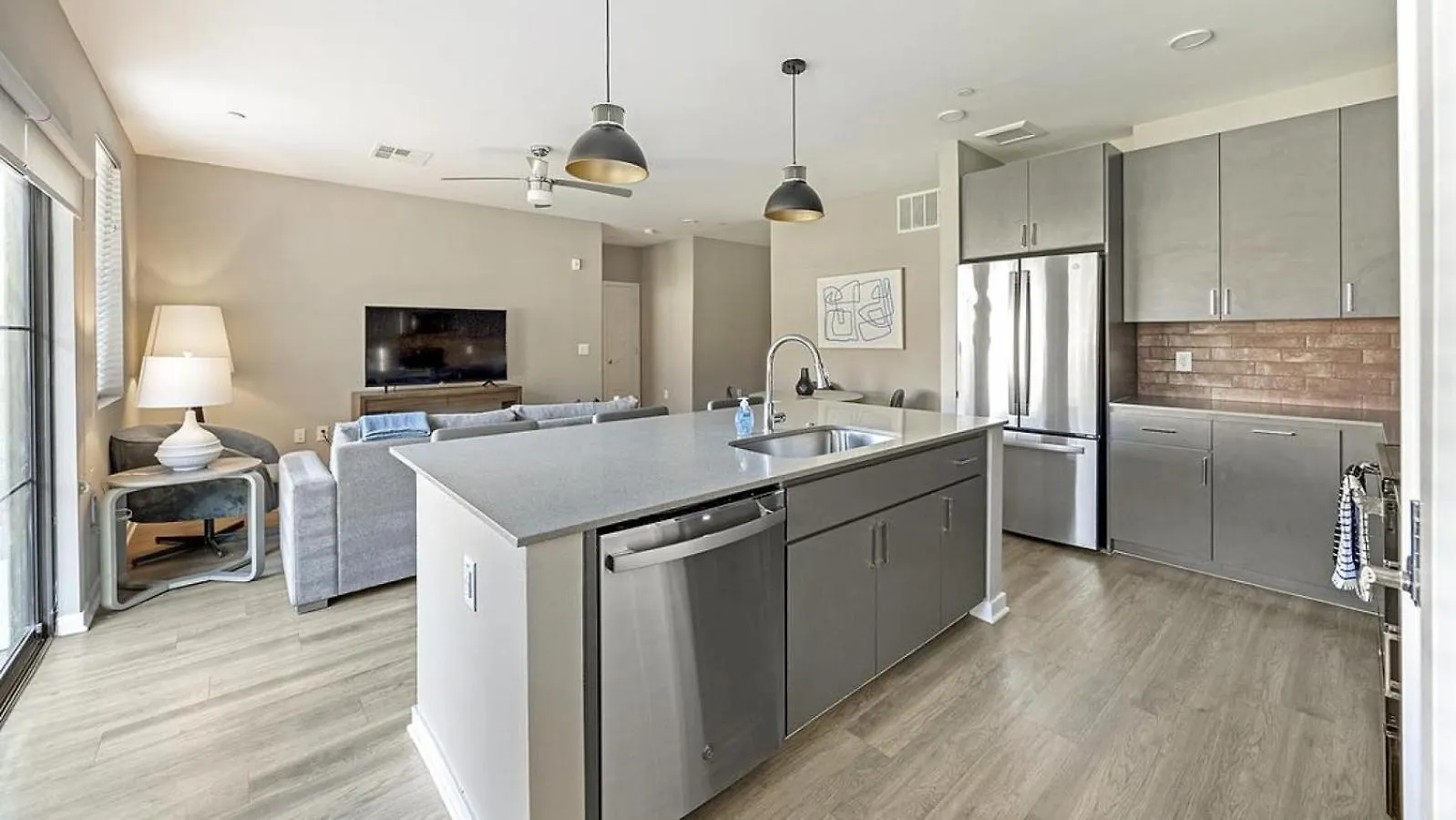 Landing At Brix Warehouse District - 2 Bedrooms In Central City South Phoenix Apartment
