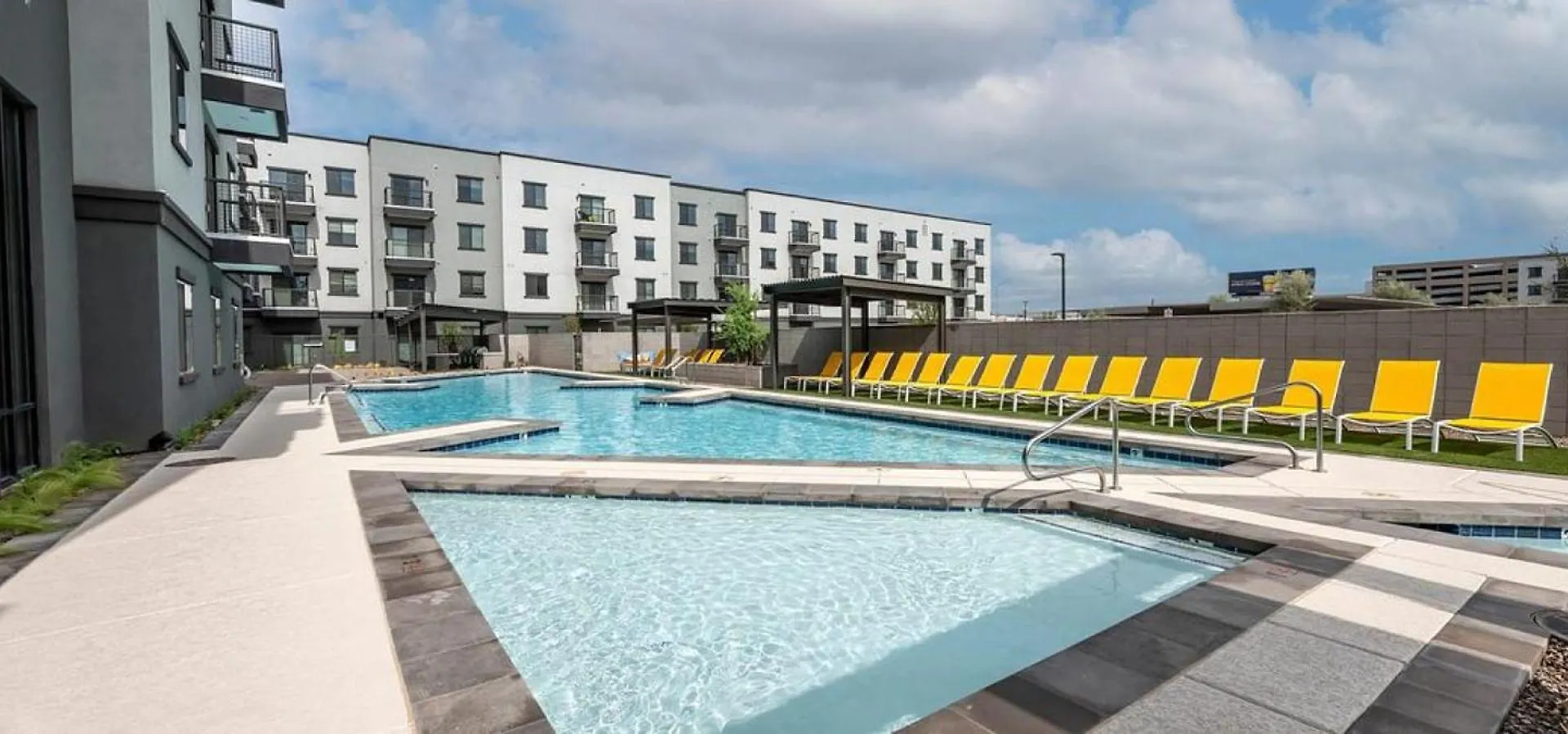 Landing At Brix Warehouse District - 2 Bedrooms In Central City South Phoenix 0*,